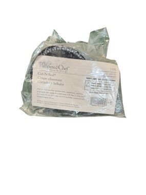 The Pampered Chef Cut-N-Seal NEW